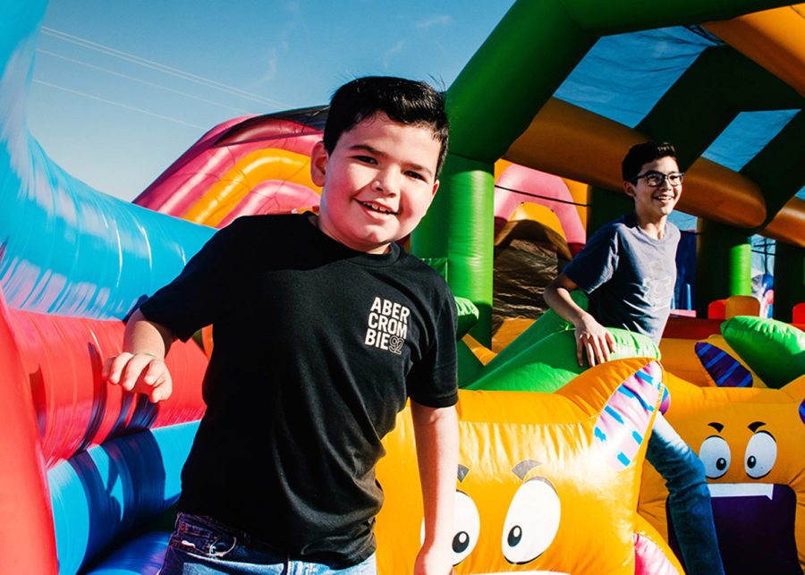 The Bouncy Games Brussels: ultimate inflatable playground
