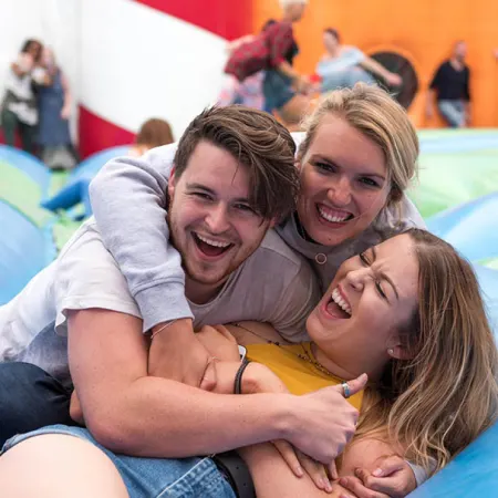 The Bouncy Games Brussels: ultieme opblaasbare speeltuin